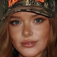 Abigail Cowan Çıplak