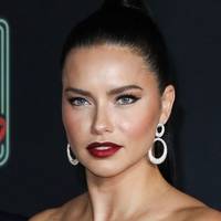 Adriana Lima Çıplak