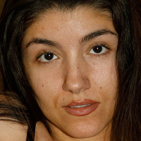Adriene Macedo Çıplak