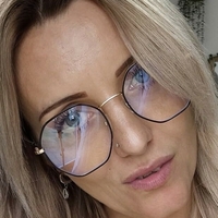 Alice Mamina Çıplak