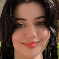 Alina Becker Çıplak