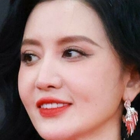 Alina Zhang Çıplak