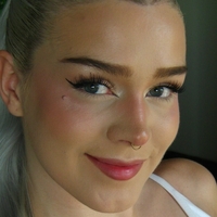 Alix Ablaze Çıplak