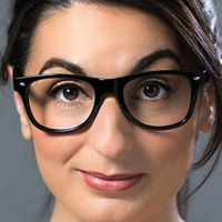 Alyse Becker Çıplak