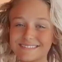 Alyvia Alyn Lind Çıplak