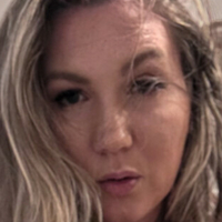 Amy-Kate Çıplak