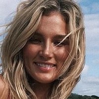 Amy Pejkovic Çıplak