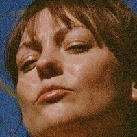 Angel Olsen Çıplak