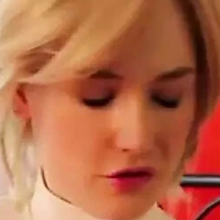 Angie Griffith Çıplak