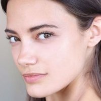 Anja Leuenberger Çıplak