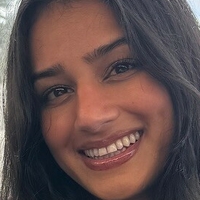 Anjali Chakra Çıplak