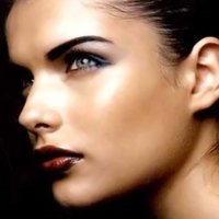 Anna Azarova Çıplak