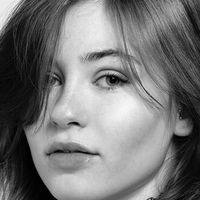 April Harel Çıplak