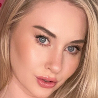 April Mae Xox Çıplak