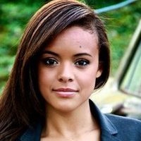Aubrey Cleland Çıplak