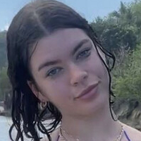 Auswifey Çıplak