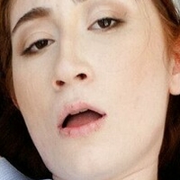 Ava Davis Çıplak