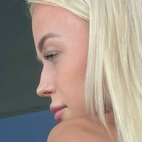 badlittlebarbie18 Çıplak