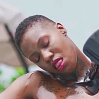 Barbie Najd Çıplak