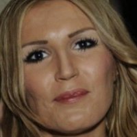 Bea Peters Çıplak