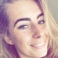 Blondinbelka Çıplak