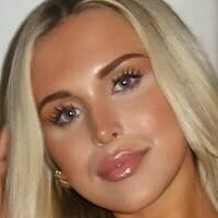 Brenna DeKreek Çıplak