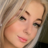 Carly Cakes Çıplak