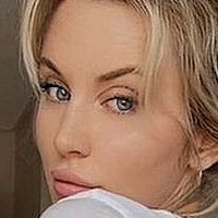 Cath May Çıplak
