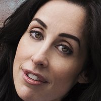 Catherine Reitman Çıplak