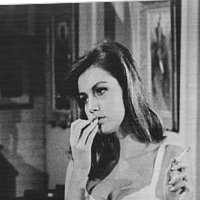 Catherine Spaak Çıplak