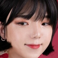 CD Jieun Çıplak