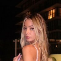 Celeste Bright Çıplak