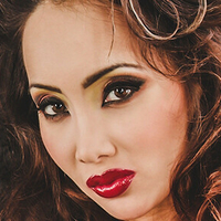 Celine Tran Çıplak