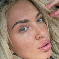 Christina Savoyy Çıplak