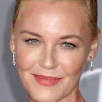 Connie Nielsen Çıplak