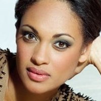 Cynthia Addai-Robinson Çıplak