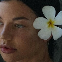Dasha Rolik Çıplak