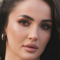 Diana Avsaragova Çıplak