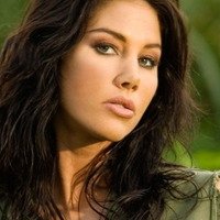 Diana Kauffman Çıplak