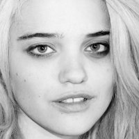 Diane Young Çıplak