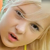 Ekaterina Kozlova Çıplak