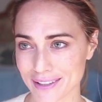 Eli Jane Çıplak