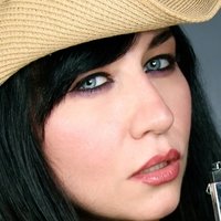Elissa Dowling Çıplak