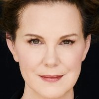 Elizabeth Perkins Çıplak