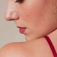 Elle DelSol Çıplak