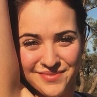 Elouise Çıplak