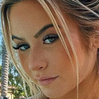 Emily Elizabth Ai Porn Çıplak