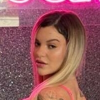 Emily Fernandes Çıplak