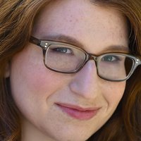 Emily Newhouse Çıplak