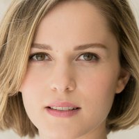 Emily Vere Nicoll Çıplak